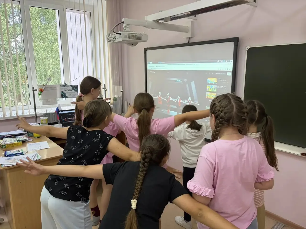 Друзья! Сегодня наш лагерь превратился в настоящую Академию вежливости! ✨

Ребята отправились в увле