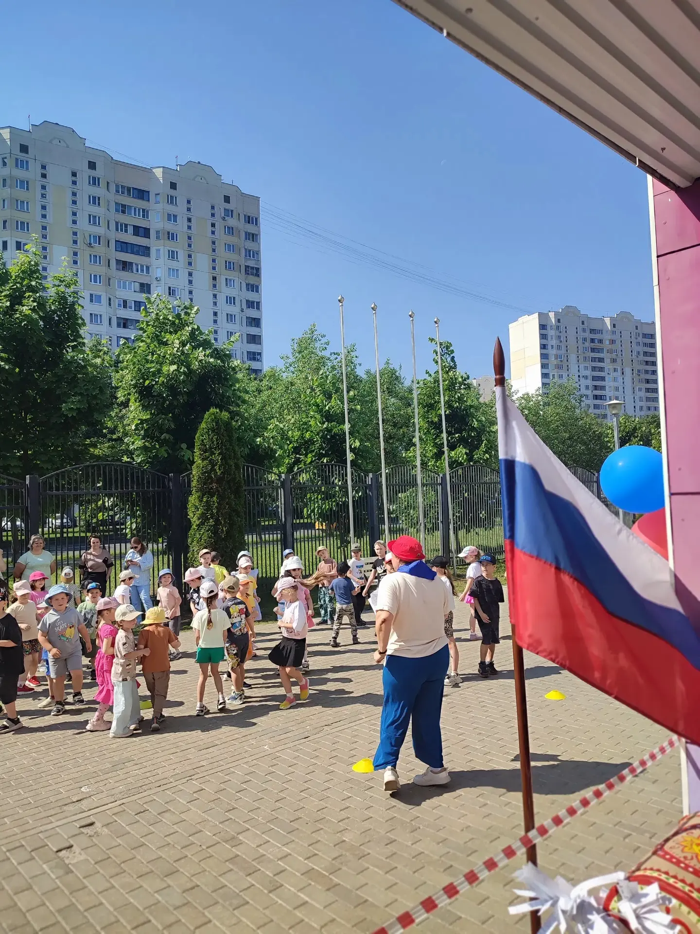 🇷🇺 Маленькие патриоты большого «Солнышка»!

В дошкольном отделении День России прошел не как обычн