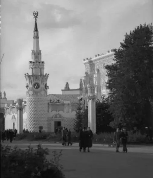 📍Павильон Центральных областей на ВДНХ