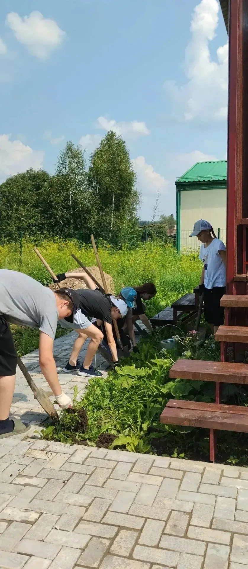 Труд - крут! Трудовая бригада в действии 💪