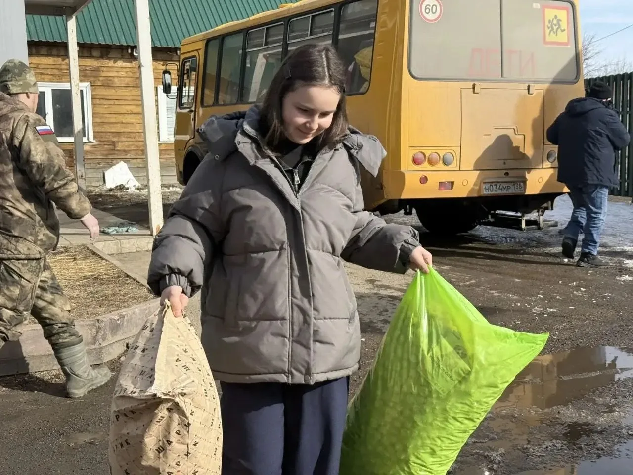 Добро там, где его ждут. Наша школа отвезла очередную гуманитарную помощь в приют для собак К-9. Кор
