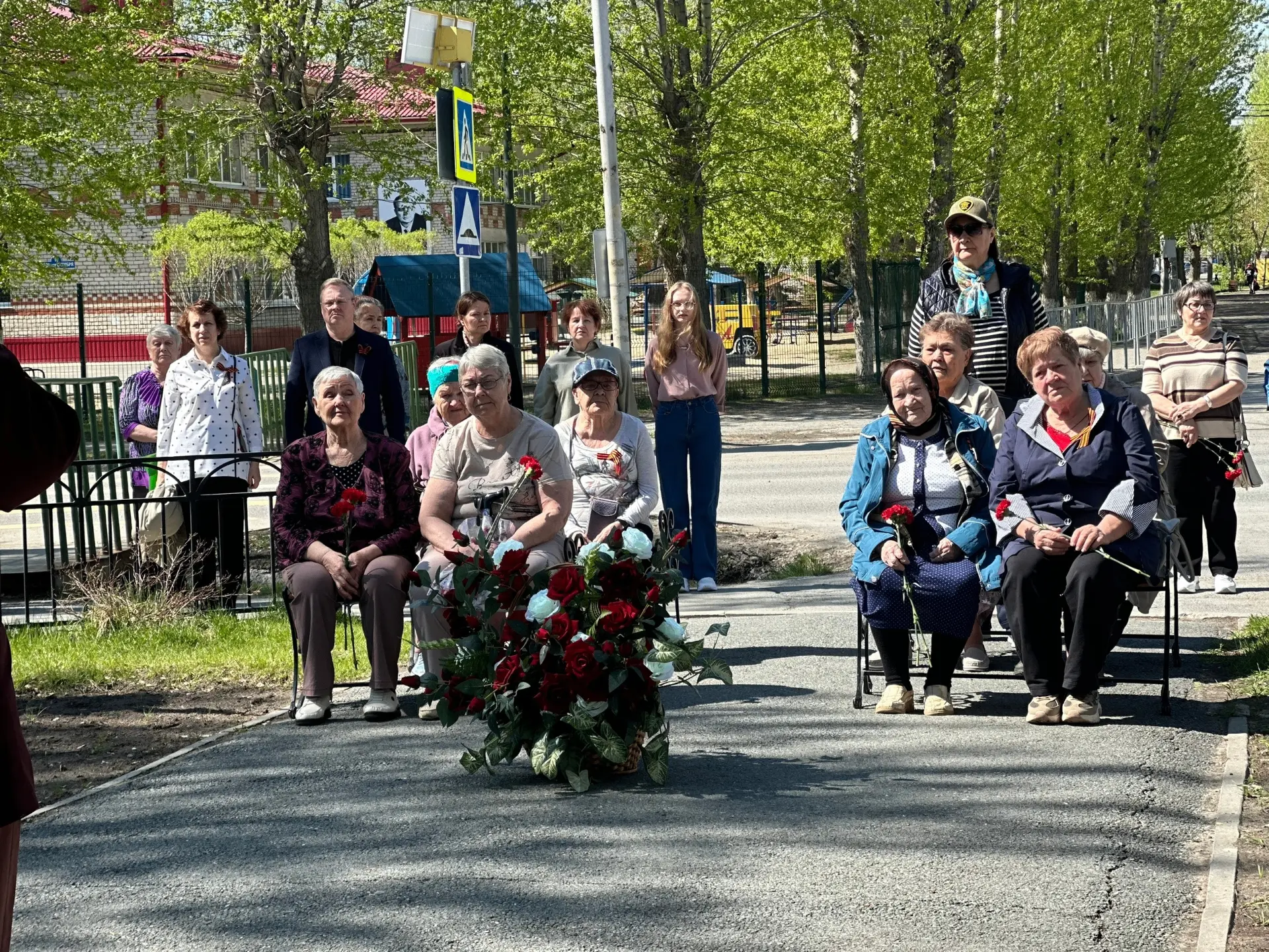 В преддверии великого Дня Победы ученики 9‑х классов приняли активное участие в памятном мероприятии
