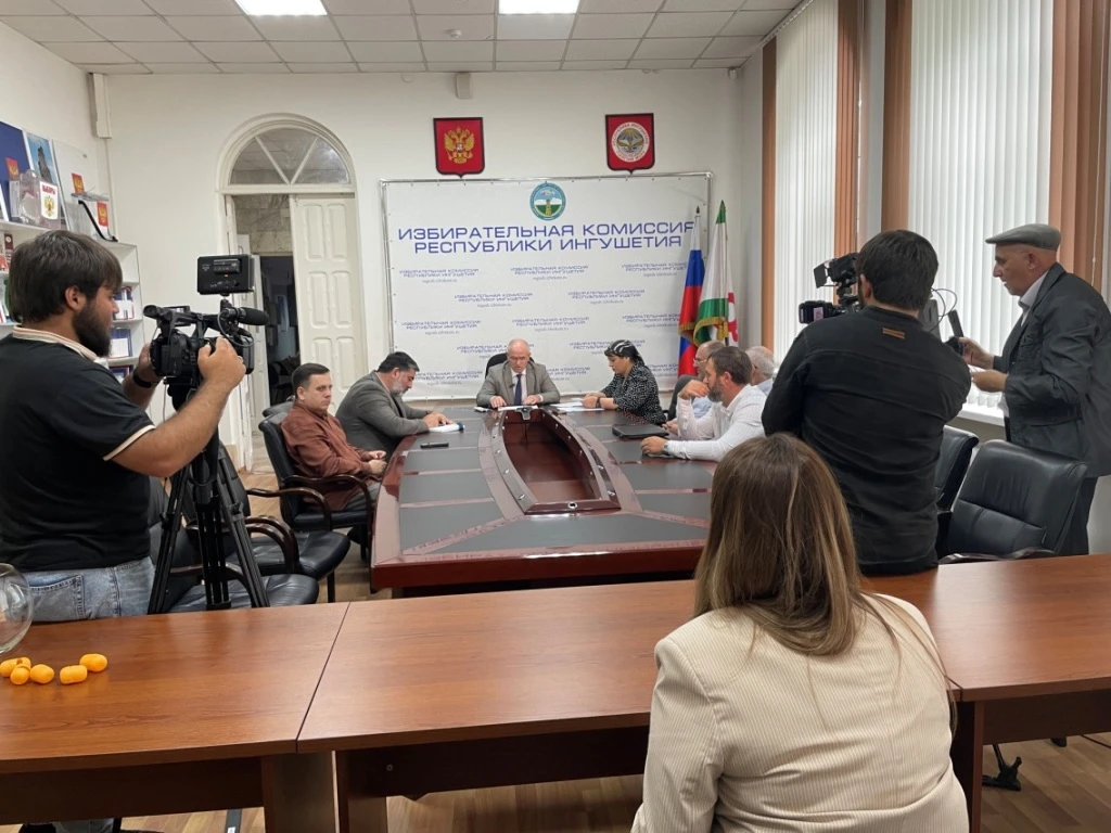 В Избиркоме Ингушетии проведена жеребьевка по определению порядка размещения наименован...