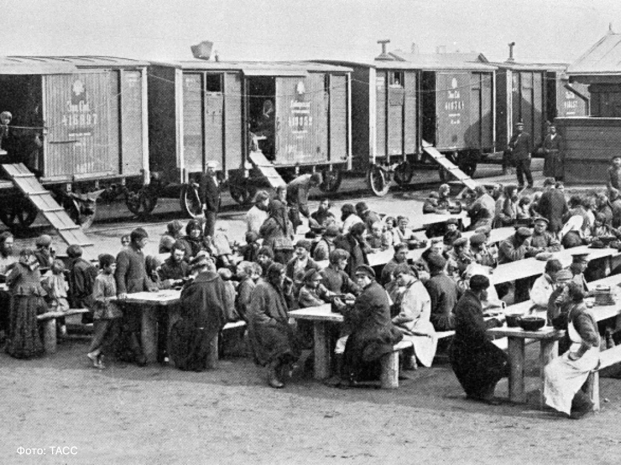 Движение по Транссибирской магистрали было открыто 123 года назад – 14 июля 1903 года