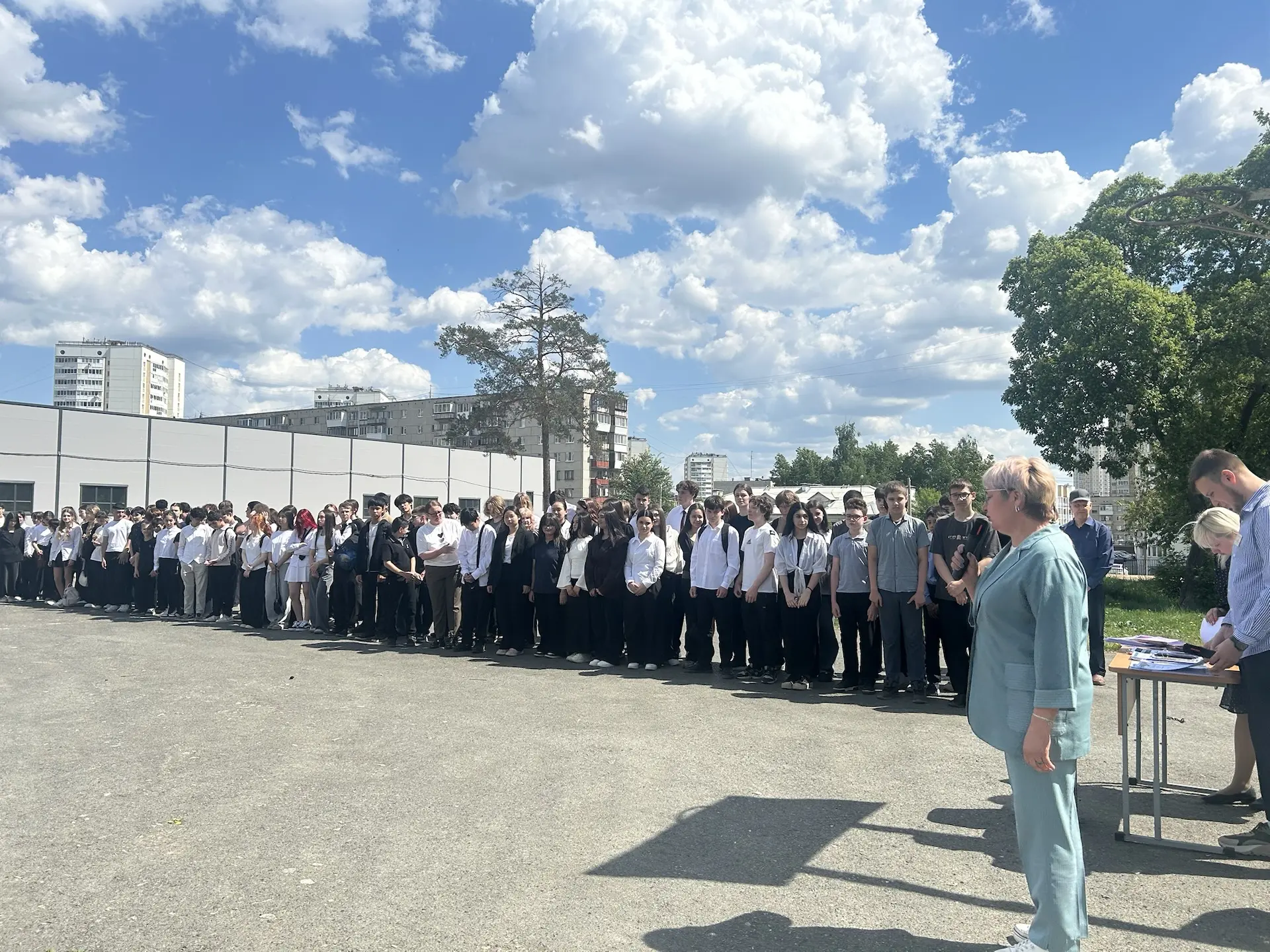 📣Сегодня в нашей школе прошла торжественная линейка, посвящённая окончанию учебного го...
