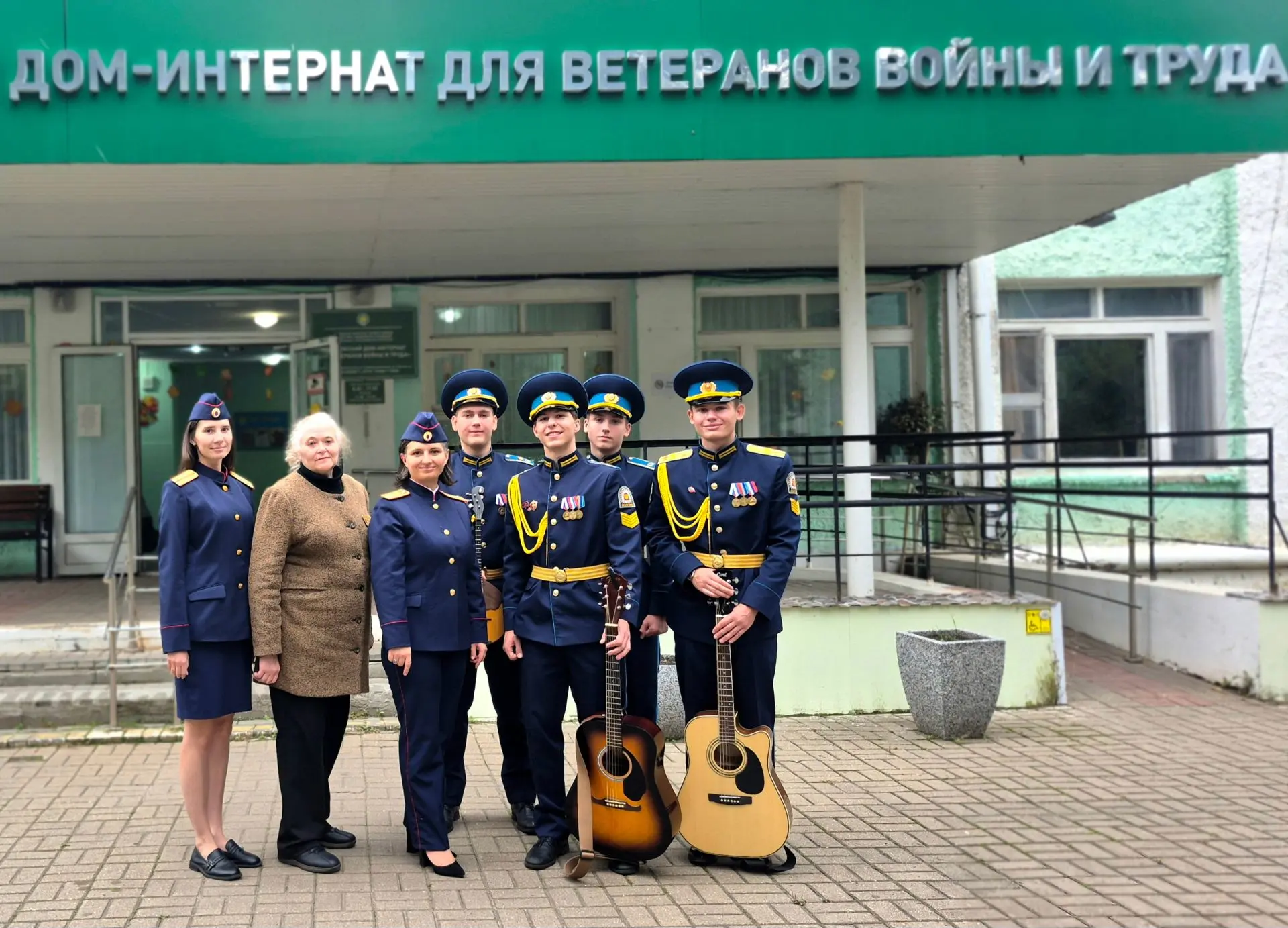 В Тамбовской области сотрудники следственного управления и кадеты профильного класса СК...