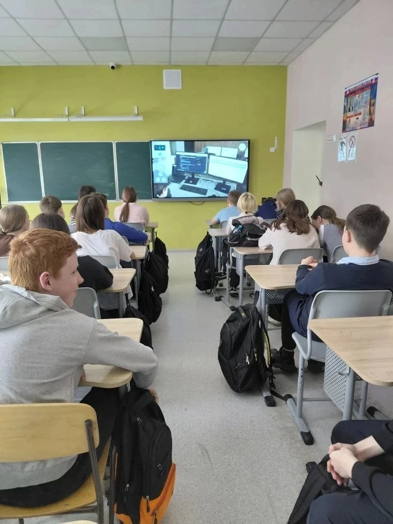 🇷🇺Россия — мои горизонты🇷🇺  5 марта в МОУ "Гимназия 4"прошли профориентационные занятия: «Россия на 