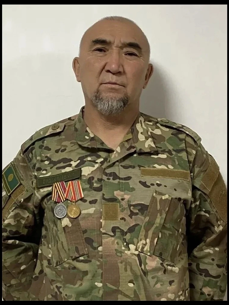🕊В ходе специальной военной операции погиб наш земляк Александр Токтарканович Садакпаев.