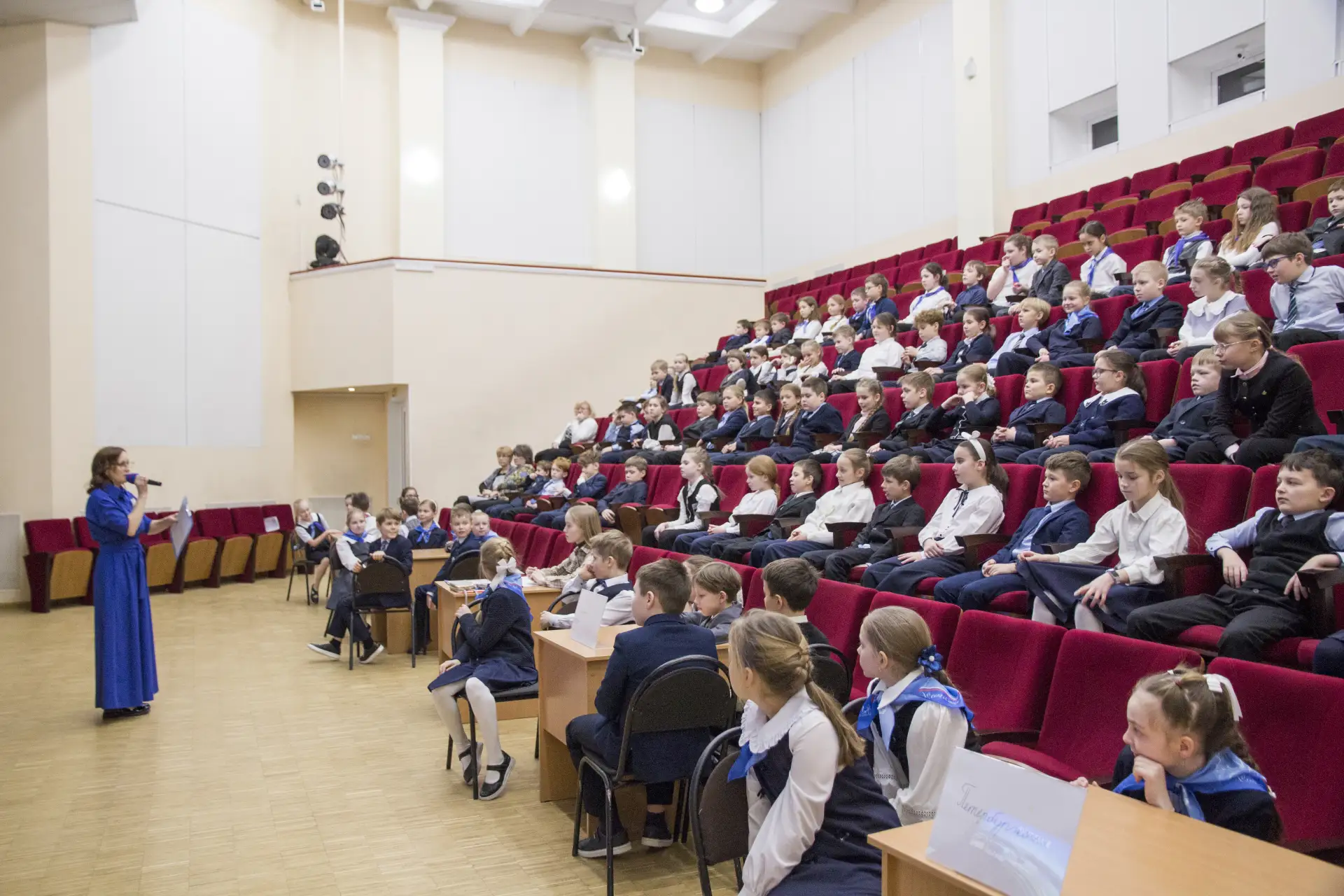 10 февраля концертный зал гимназии наполнился атмосферой интеллектуального поединка: здесь состоялас