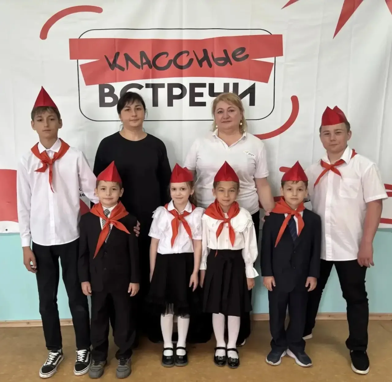 🎉 19 мая — День детских общественных организаций России! В нашей школе праздник прошёл...