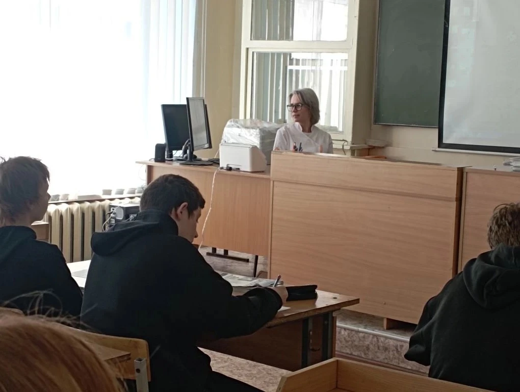 📢 Профилактика в действии: 9 «А» против вредных привычек  🗓На прошлой неделе в 9 «А» классе прошла в