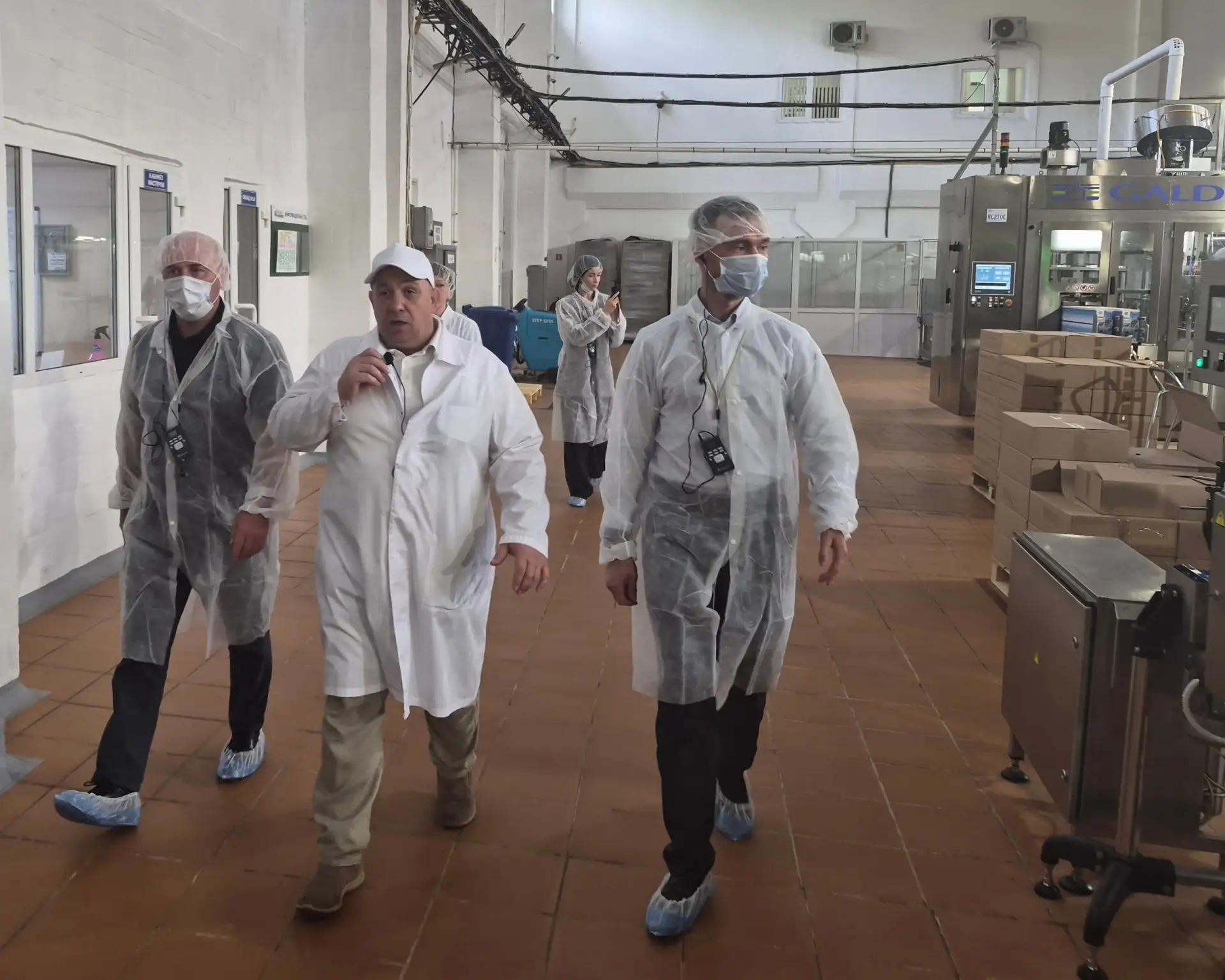 Заместитель председателя Госсовета Республики Коми, Герой России Станислав Кочев посети...