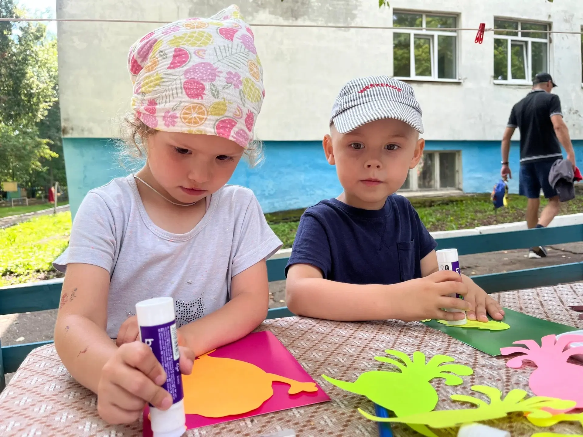 Ребята группы Ягодка 🍓 не боятся монстров! 

Монстры бывают не только страшными — они могут быть за