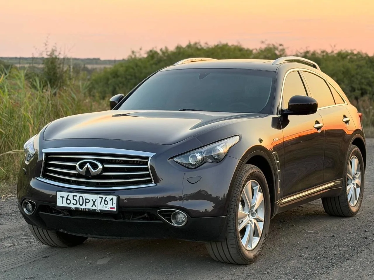 Infinity QX 70 2014 год 3.7 A/T. 154 тыс.км. пробега.Авто в идеальном состоянии в макси...