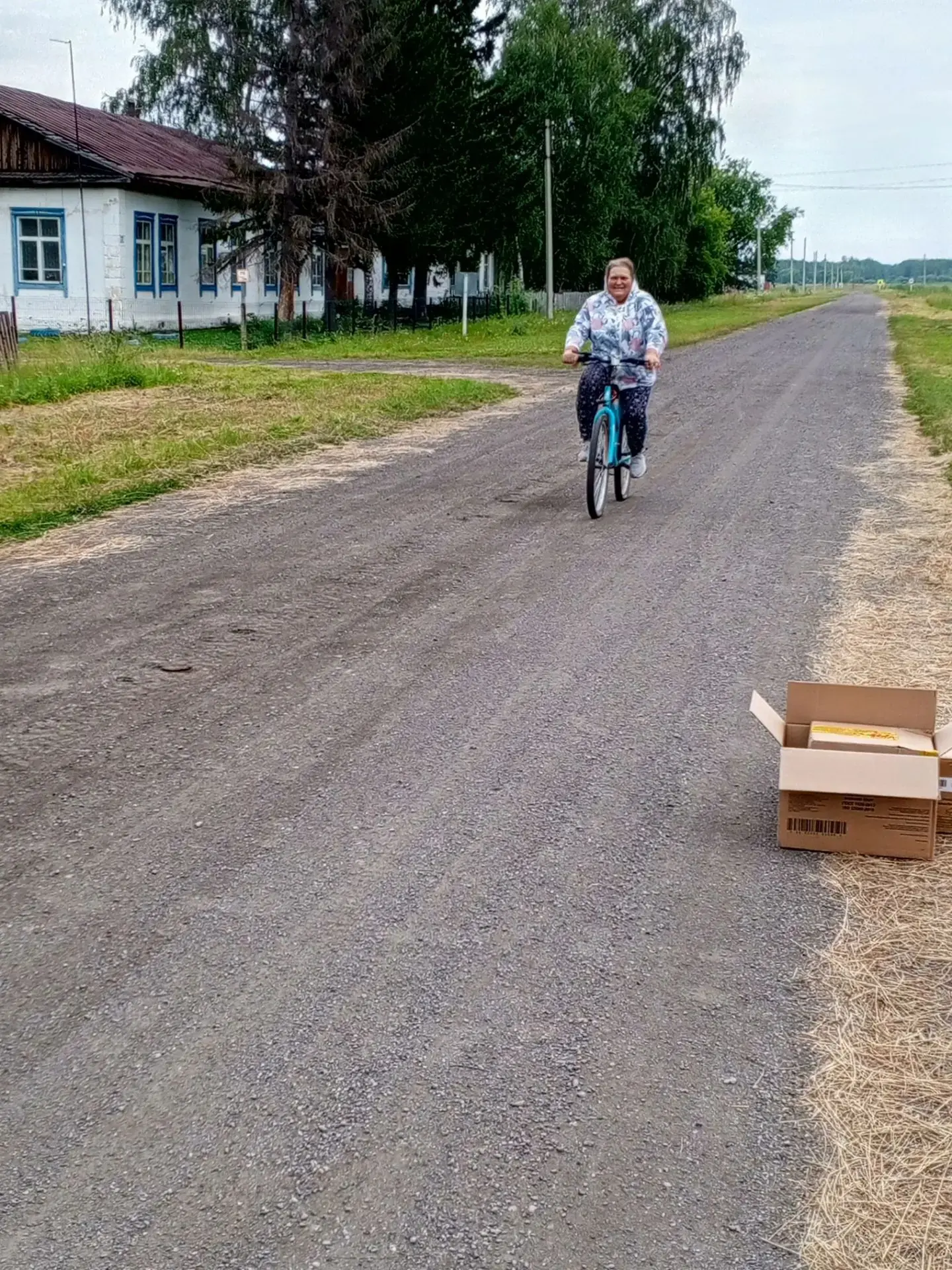Девчата спешат на СВО
