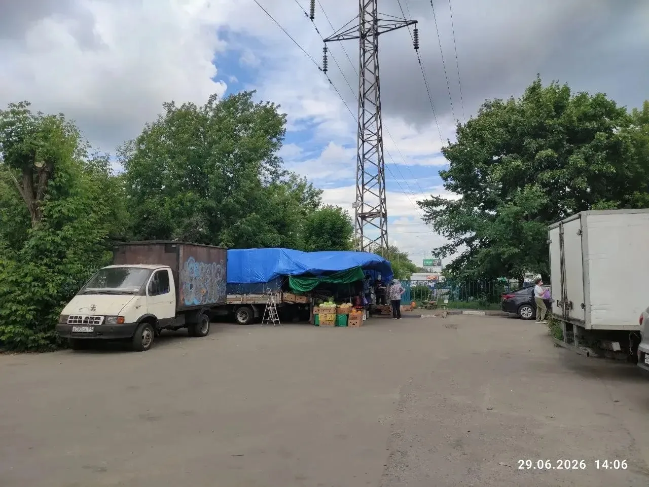 Здравствуйте. Люберцы, 2-й км Егорьевского шоссе. Несмотря на многочисленные обращения ...