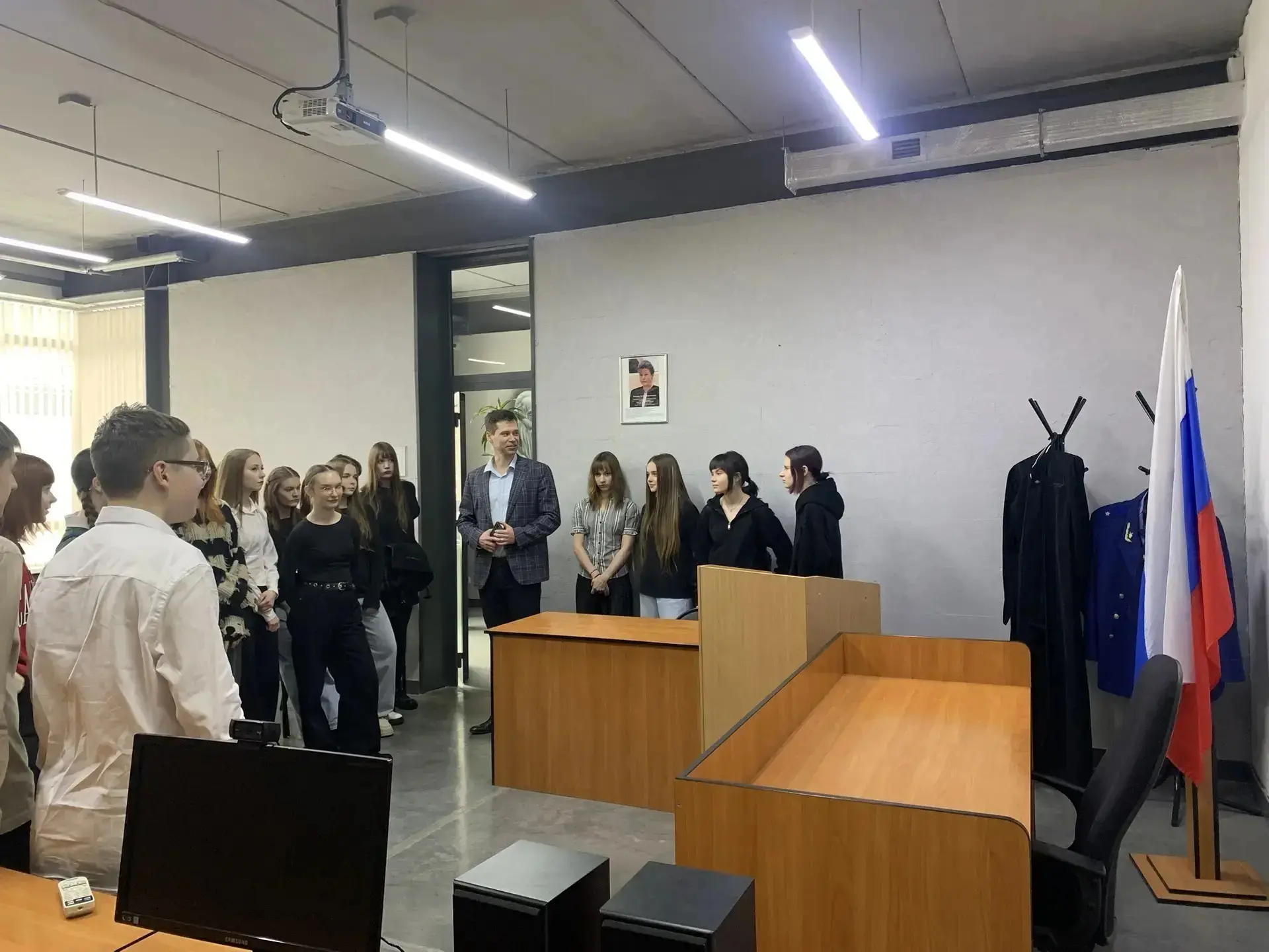 19 марта наши восьмиклассники посетили Российскую академию народного хозяйства и государственной слу