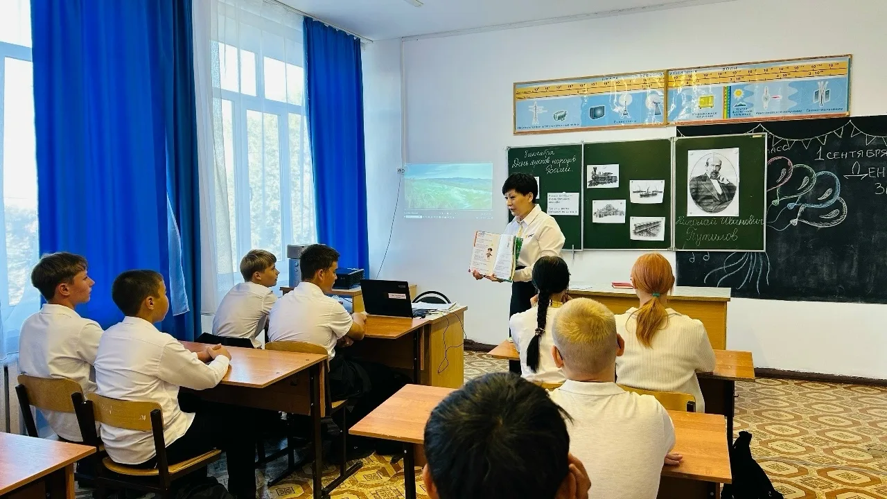 Сегодня в школе прошли внеурочные занятия «Разговоры о важном».