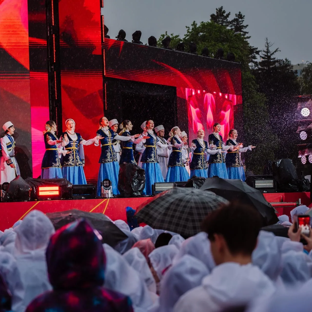 Мы начинаем Российскую школьную весну ❤️  В Ставрополе дан старт IV Всероссийскому фестивалю «Россий