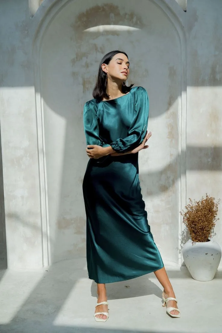 Ацетат от модного дома Maison Margiela — это искусственное волокно из древесной целлюло...