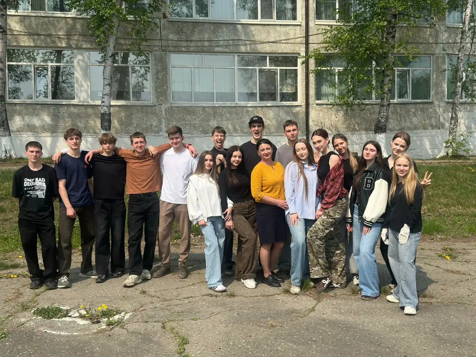 «Сад – Связь поколений»  🌱 Учащиеся 11‑го класса школы № 5 присоединились к Всероссийской акции «Сад
