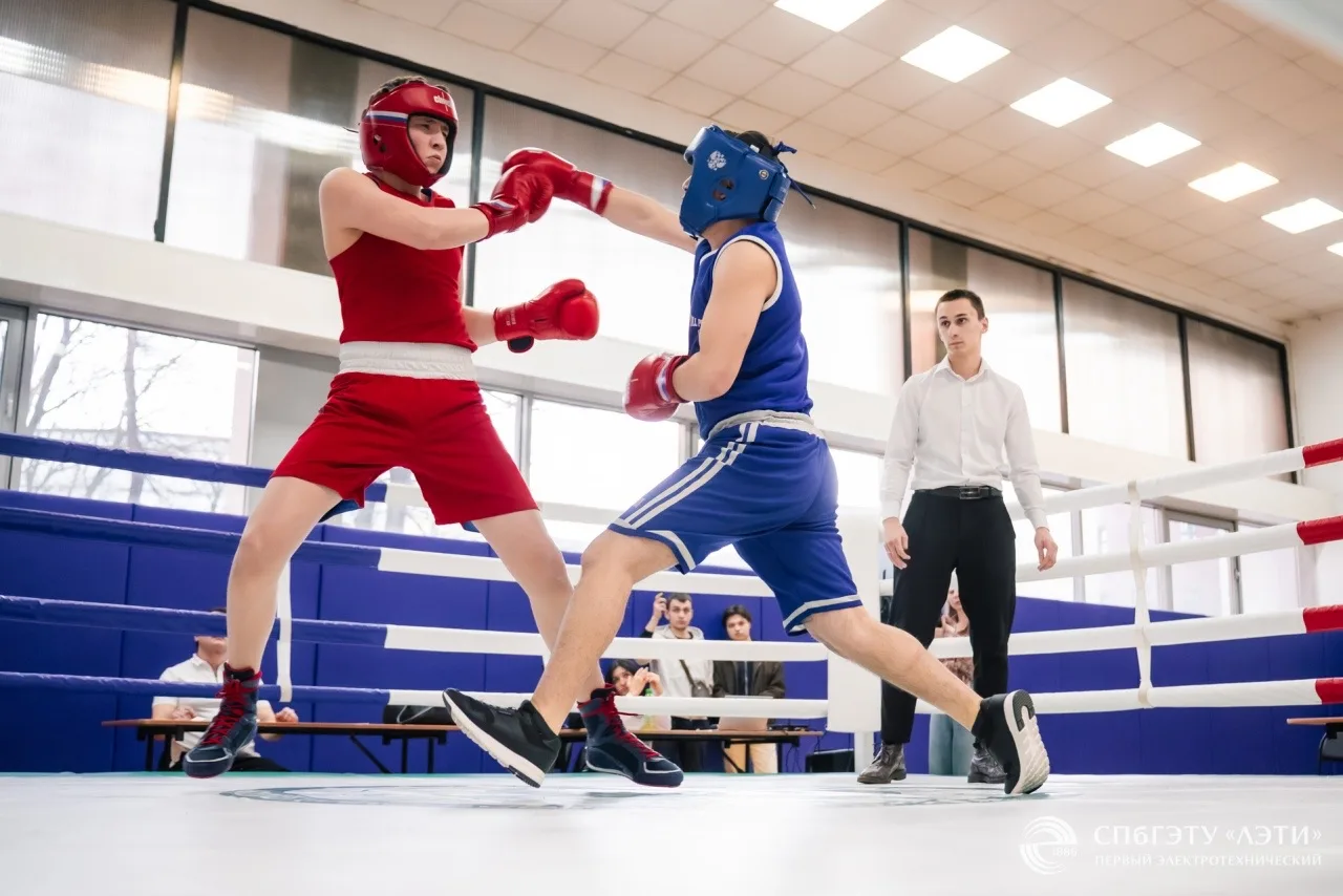 🥊 Спортсмены ЛЭТИ – победители межвузовского турнира по боксу  В Доме физической культуры Петербургс
