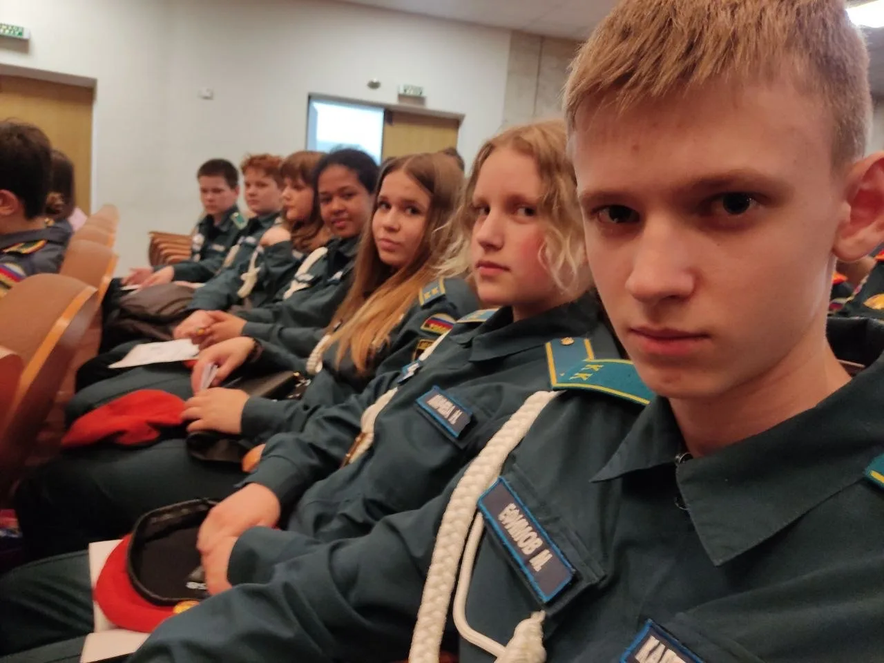 🧑🏻‍🎓👩🏻‍🎓КАДЕТЫ 6К НА БЛАГОТВОРИТЕЛЬНОМ КОНЦЕРТЕ АЛЕКСАНДРА РОЗЕНБАУМА  🗓️ 19 мая обучающиеся 6К каде