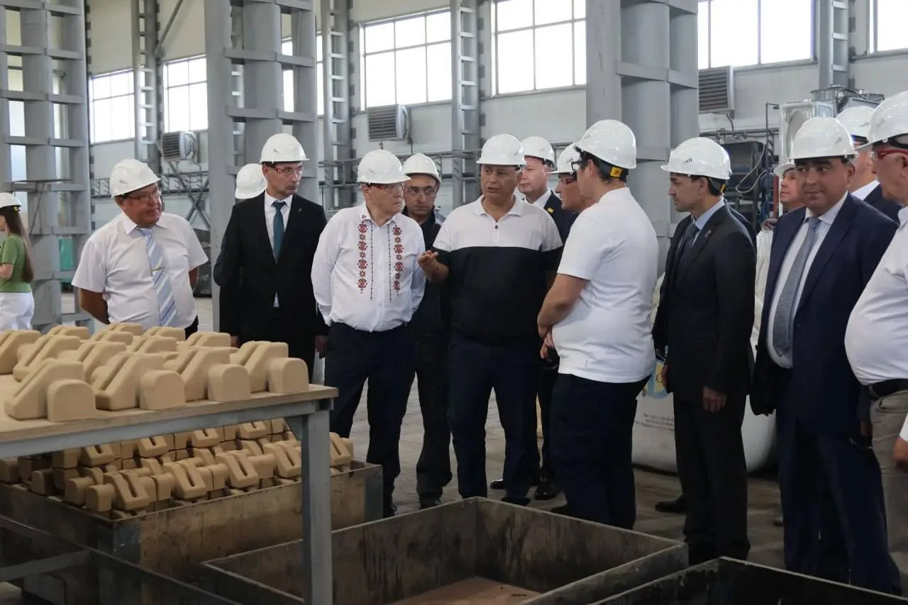 Глава Чувашии Олег Николаев принял участие в торжествах к 101-й годовщине Канаша и откр...