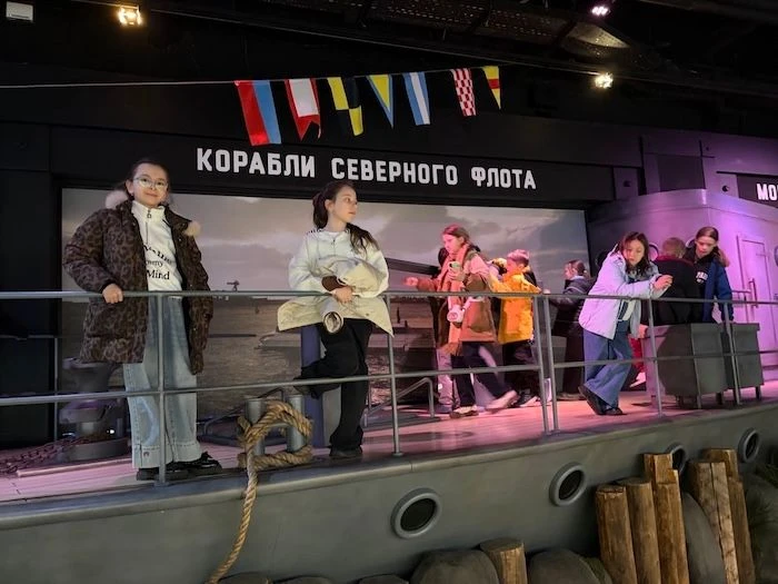 🎖️ Поездка в Парк Патриот  Сегодня в преддверии 81-й годовщины Победы М.В. Романова с учениками 3 "А