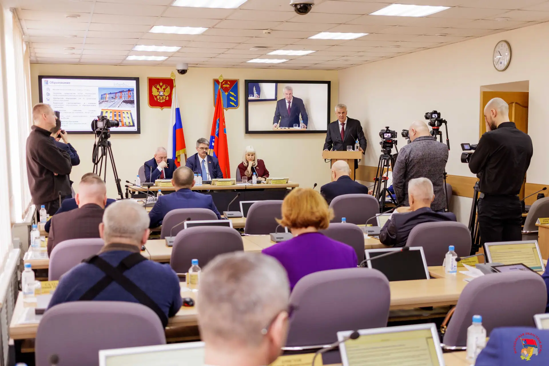 Губернатор Магаданской области Сергей Носов представил депутатам Заксобрания отчет о работе регионал