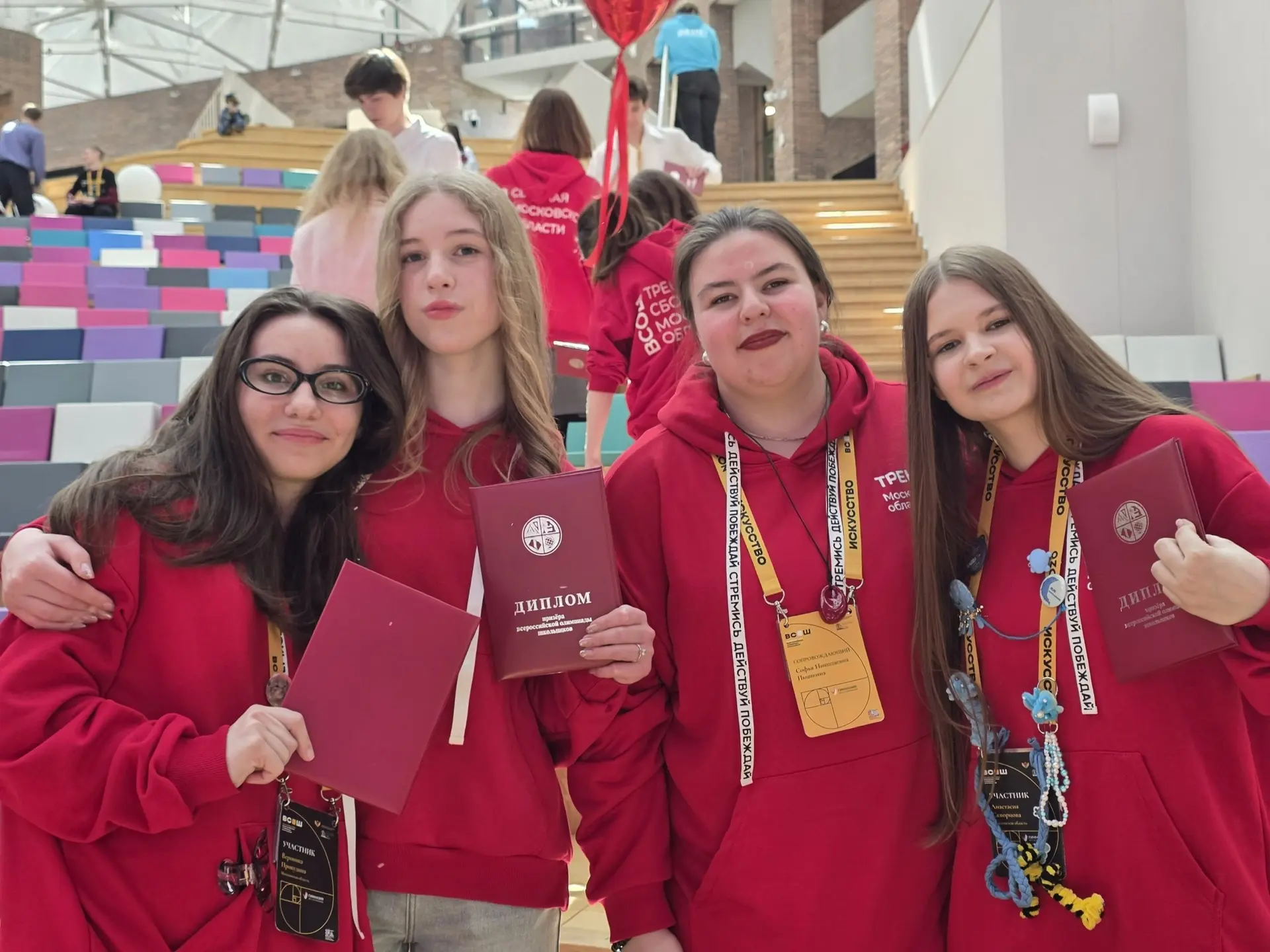 🏆 Скворцова Анастасия — среди лучших знатоков прекрасного!  В Гимназии имени Е.М. Примакова завершил