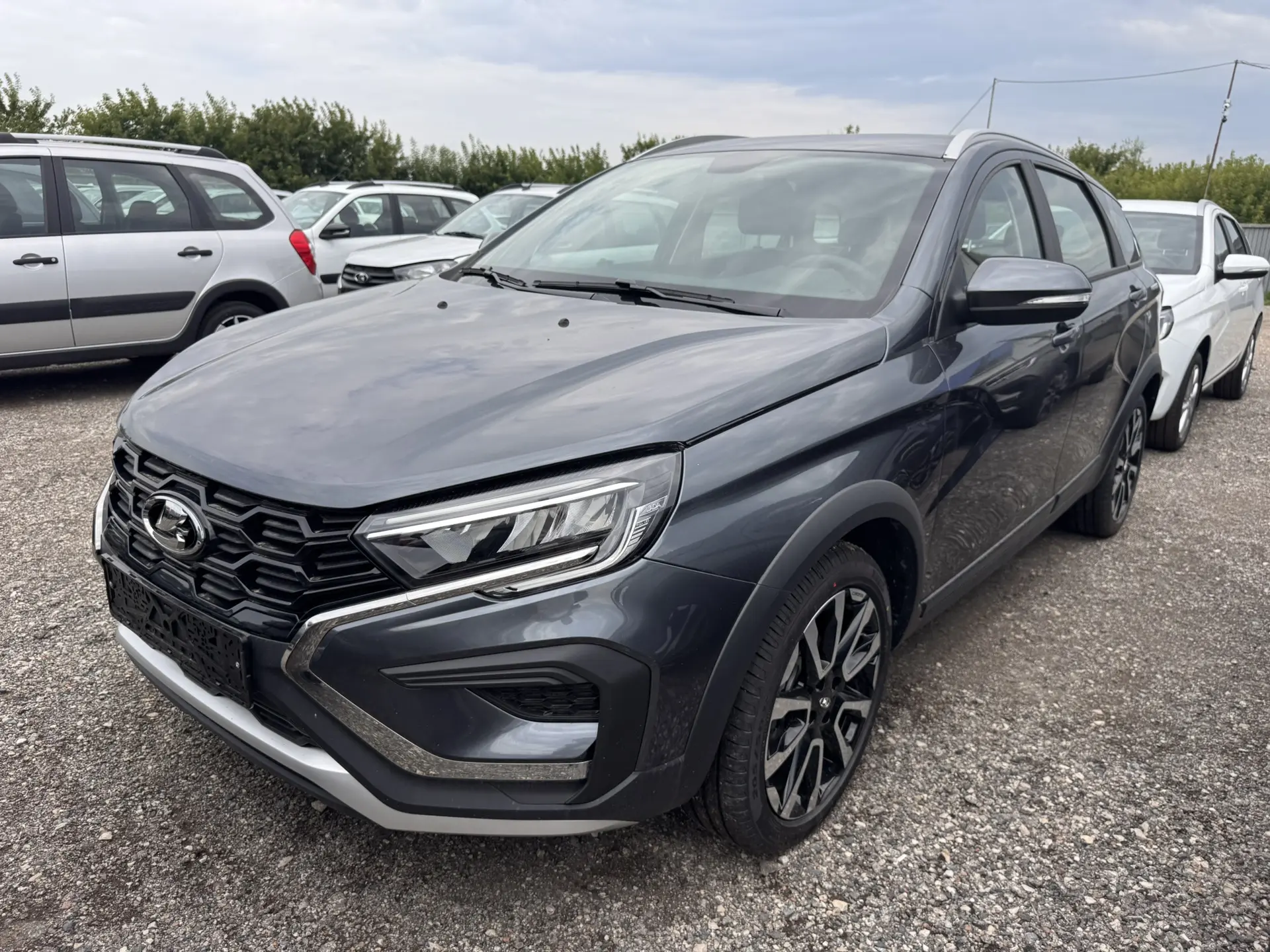 🚗 LADA  Vesta SW Cross