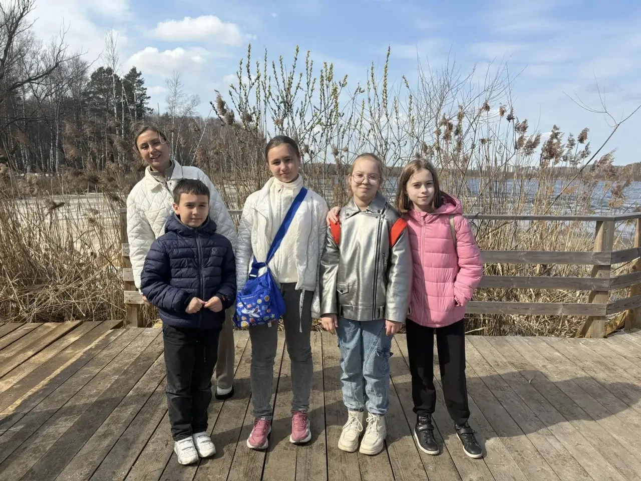 🌳Когда школьники идут в поход с рюкзаками овощей!   Знаете, что бывает, когда ребята с 4 по 6 класс 