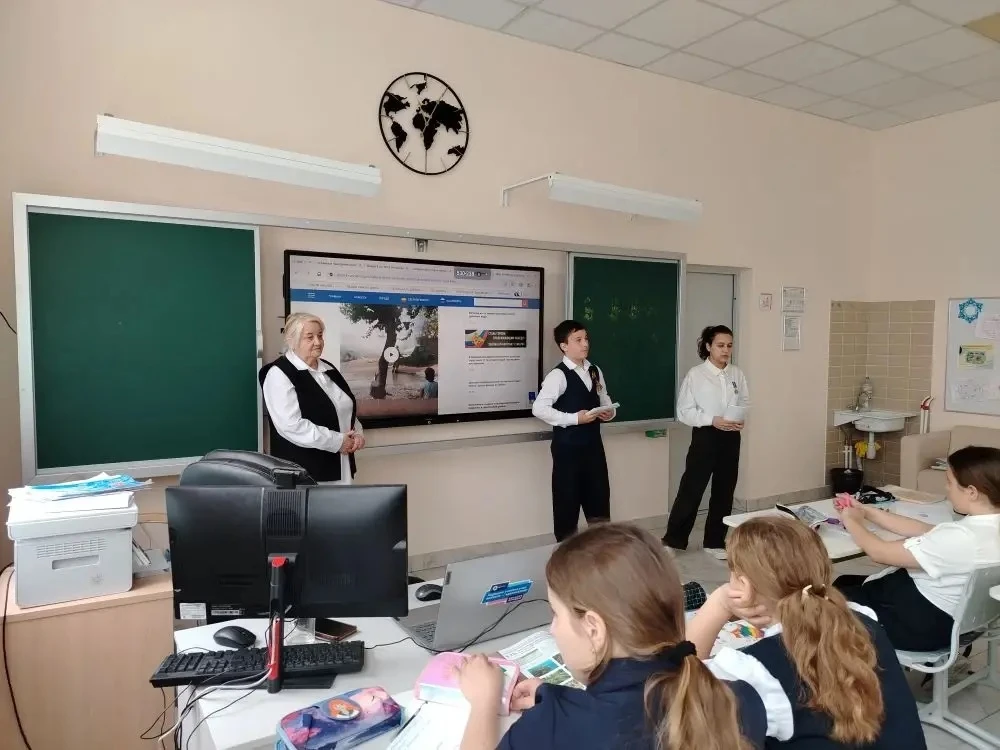 🚨 Безопасность превыше всего! 🚨  Сегодня в 5-м классе прошел необычный и очень важный урок по против