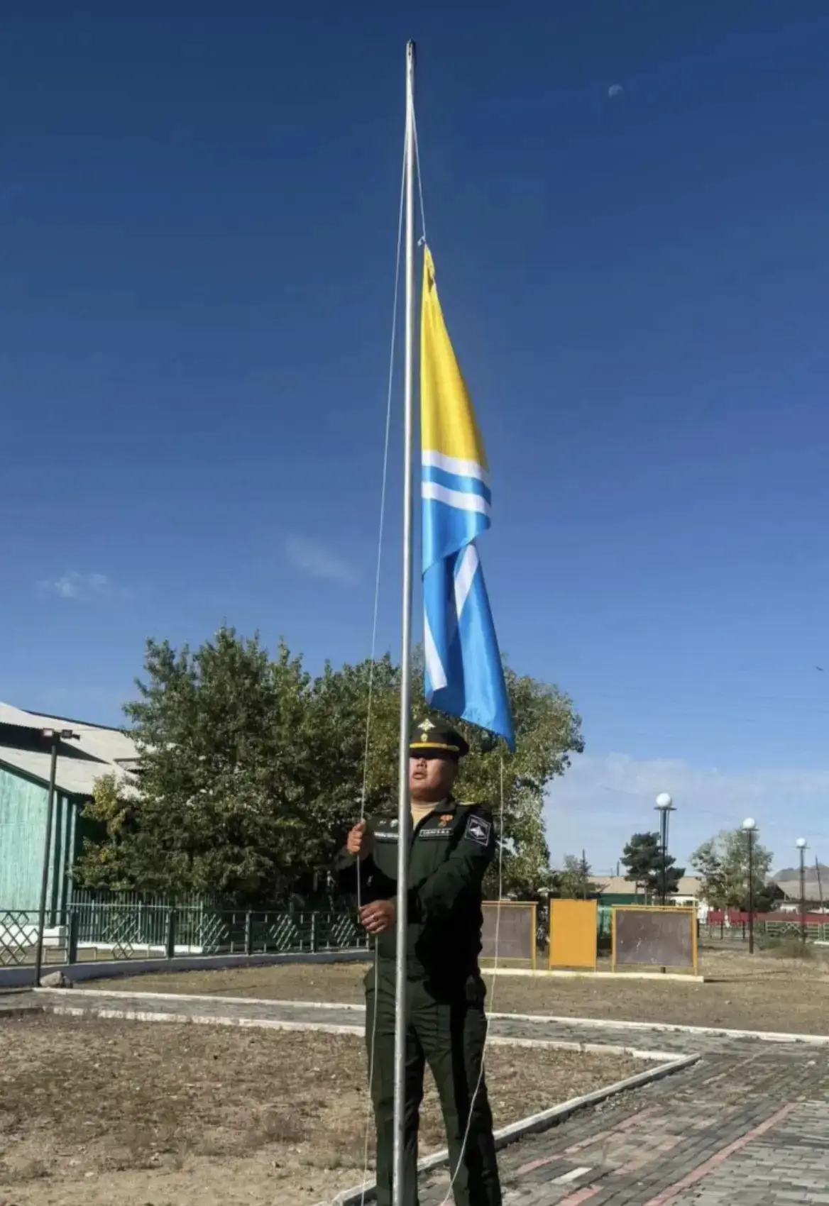 Рубрика #Молодые_специалисты_администрации Эрзинского кожууна

Мы открываем новую рубрику, в которой