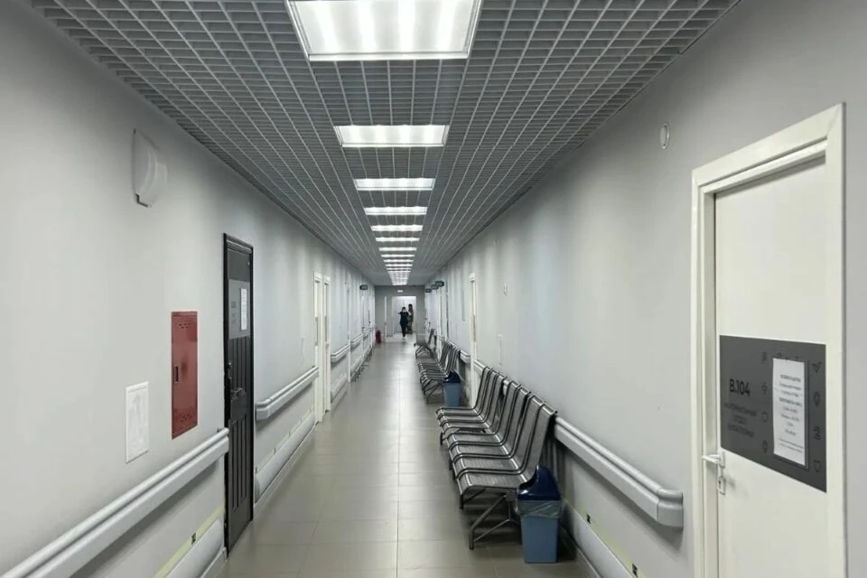 ❗️ Пострадавший при посадке Ан-2 в Томпонском районе доставлен в ожоговый центр   Один из пострадавш