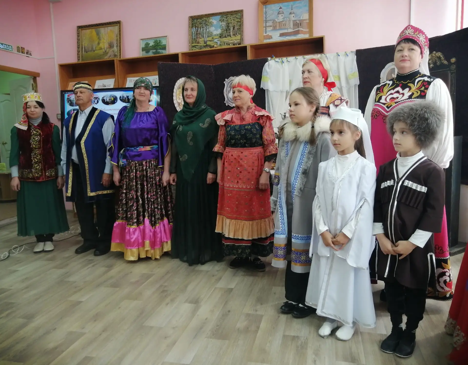 ированной басне  « Отец и сыновья» ( Межпоселенческая библиотека им. Н.И. Родичева).