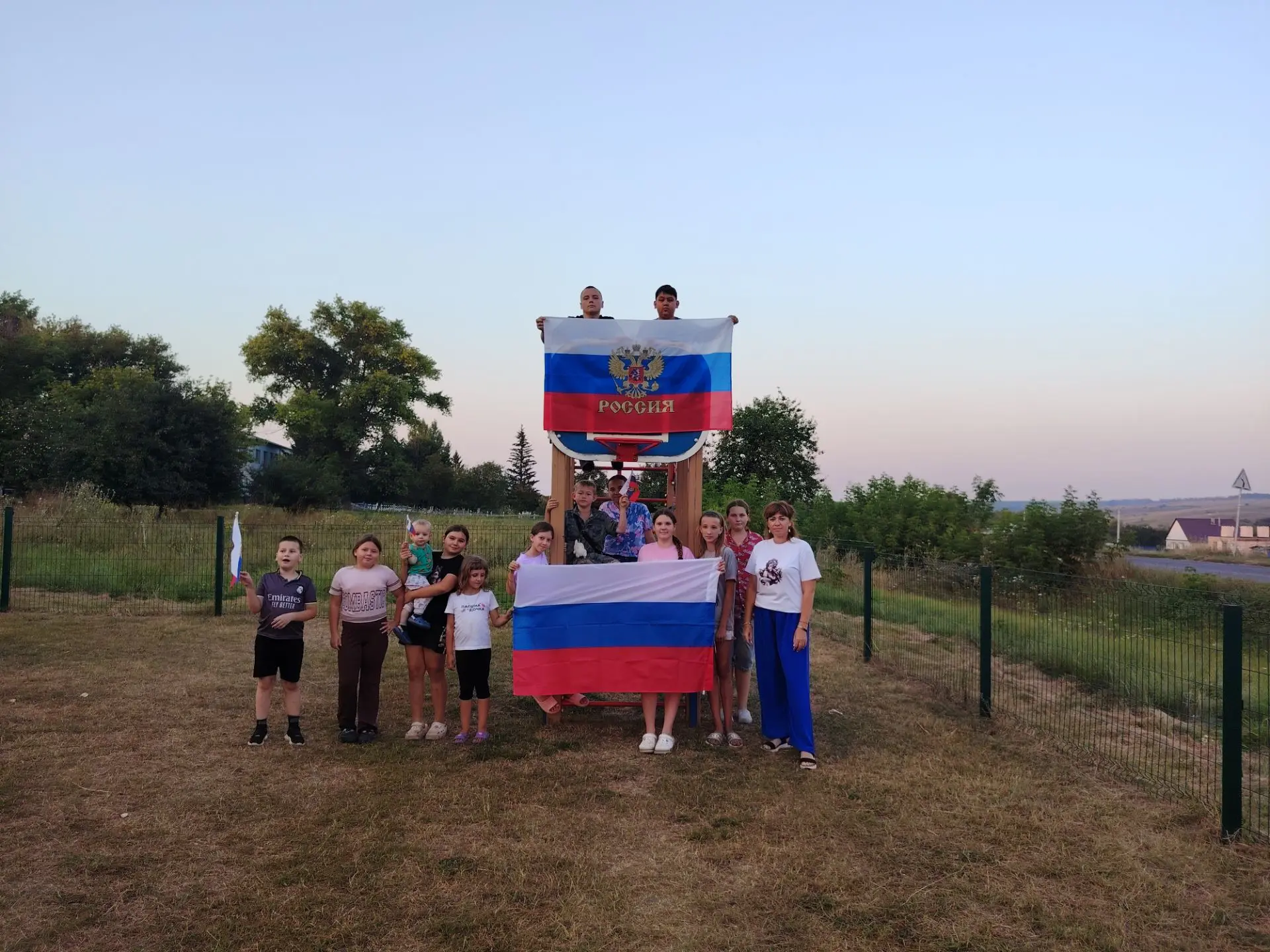 22.08.26г  на нашей любимой детской площадке царила настоящая атмосфера праздника! Рабо...