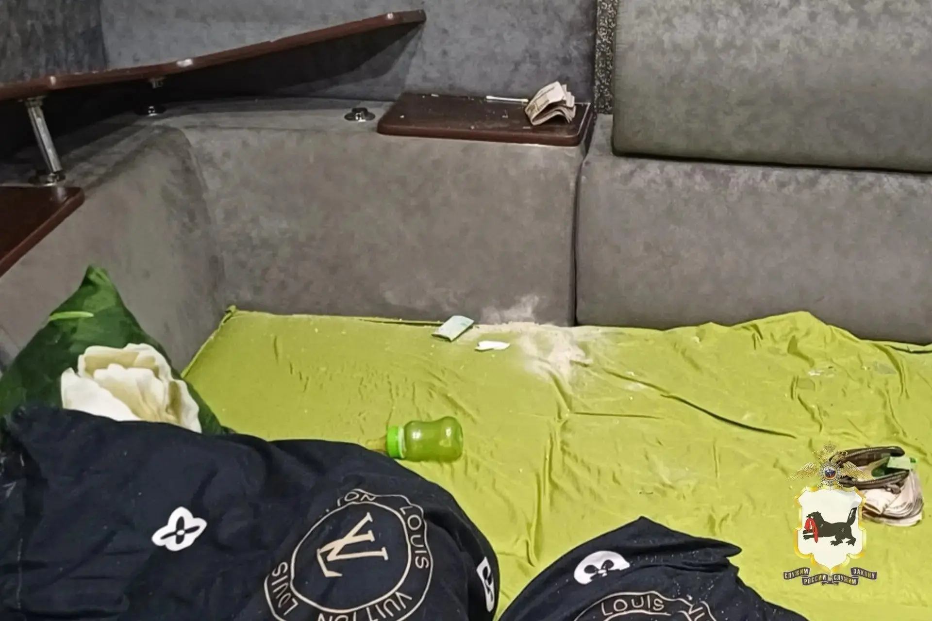 В Иркутске суд на 10 лет отправил в колонию сбытчицу героина, ранее получившую отсрочку...