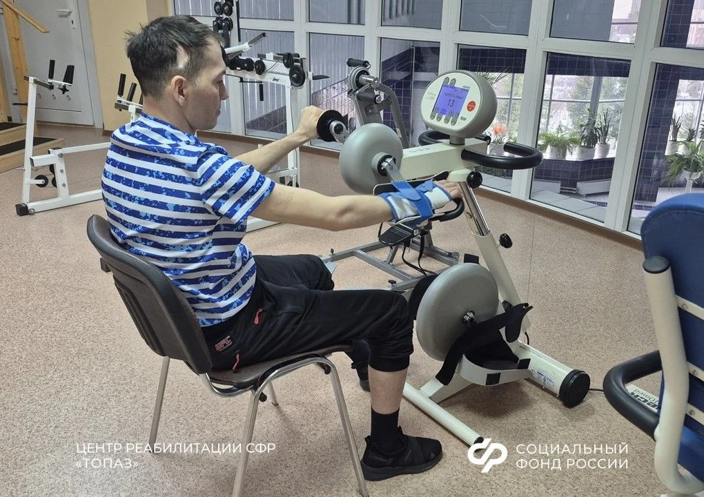 Роботизированная помощь в «Топазе» для восстановления суставов
 
В Центре реабилитации СФР «Топаз» и