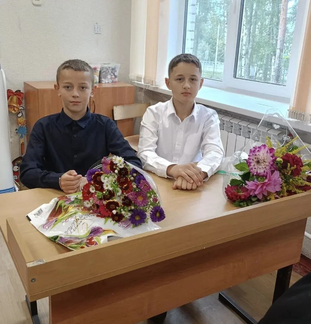 Помню своё 1 сентября в шестом классе так, будто это было вчера. С утра дома царил како...
