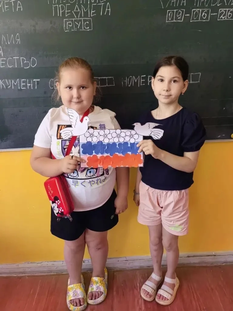Готовы к новому дню в «Содружестве Орлят России»? 🌅

Отвечаем на главные вопросы  среды, 10 июня:

