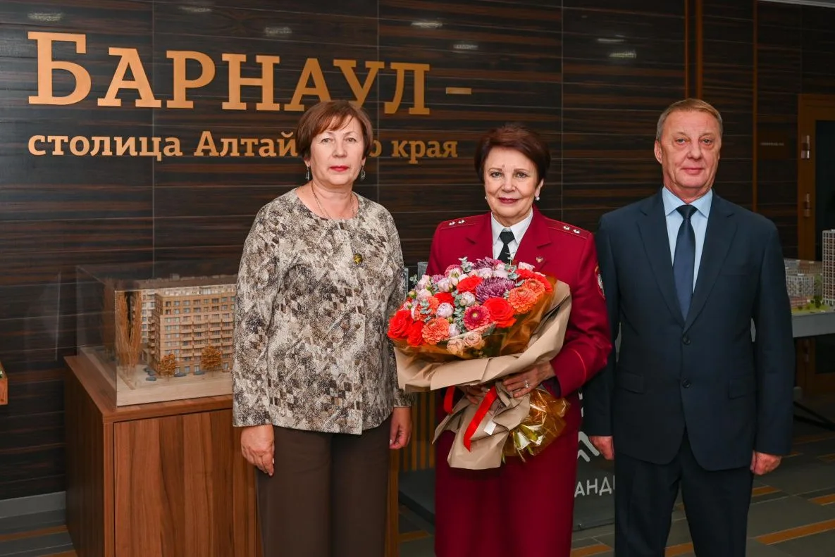 Почётным знаком «С благодарностью, Барнаул» награждена Ирина Пащенко