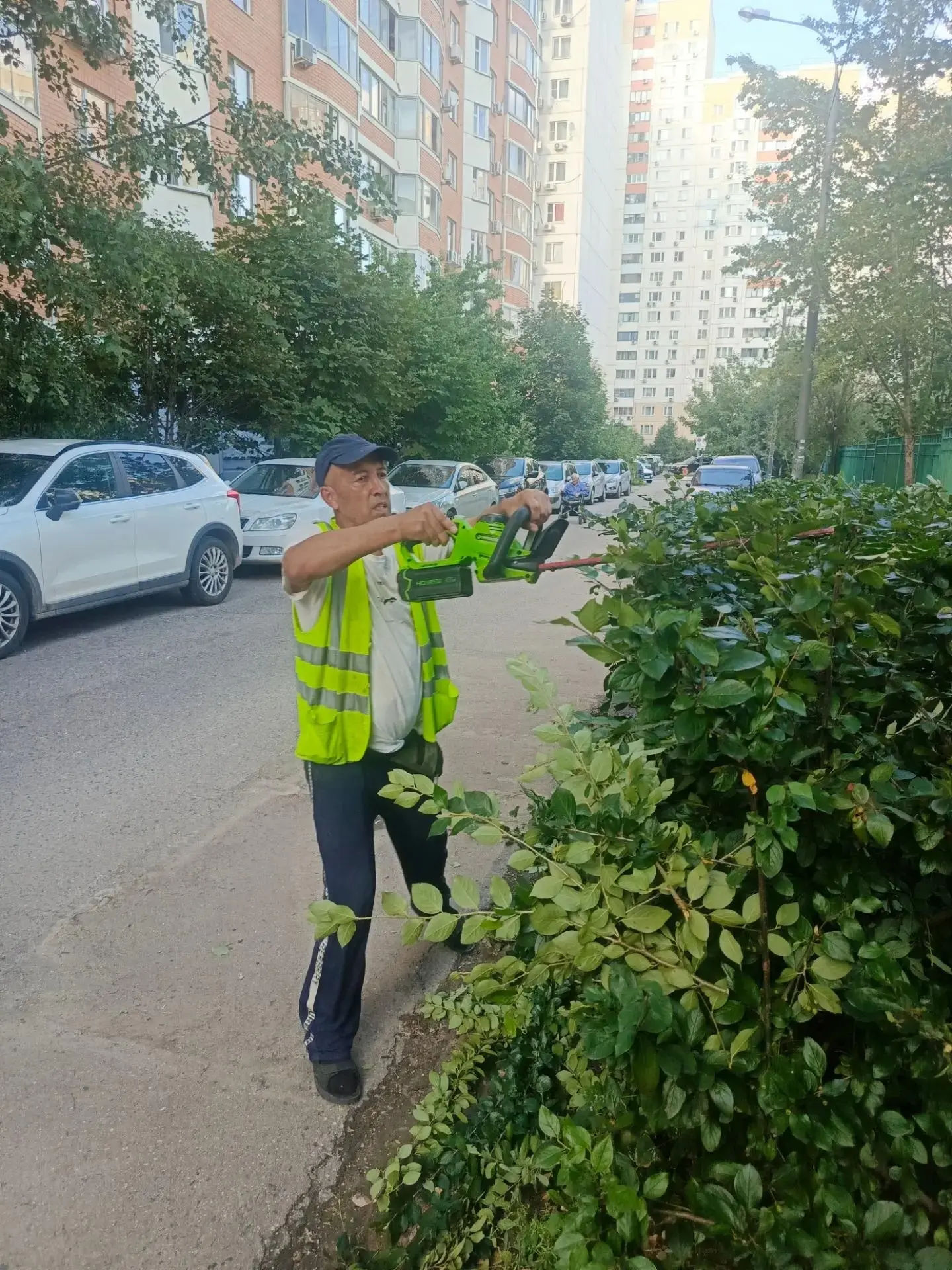🌿 Сотрудники управляющей компании «Водоканал «Павшино» продолжают проводить плановые р...