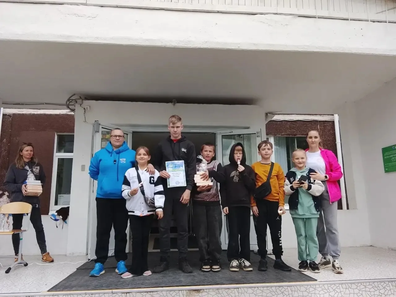 Ребята, посещающие школьный летний оздоровительный лагерь приняли участие в турнире «Во...