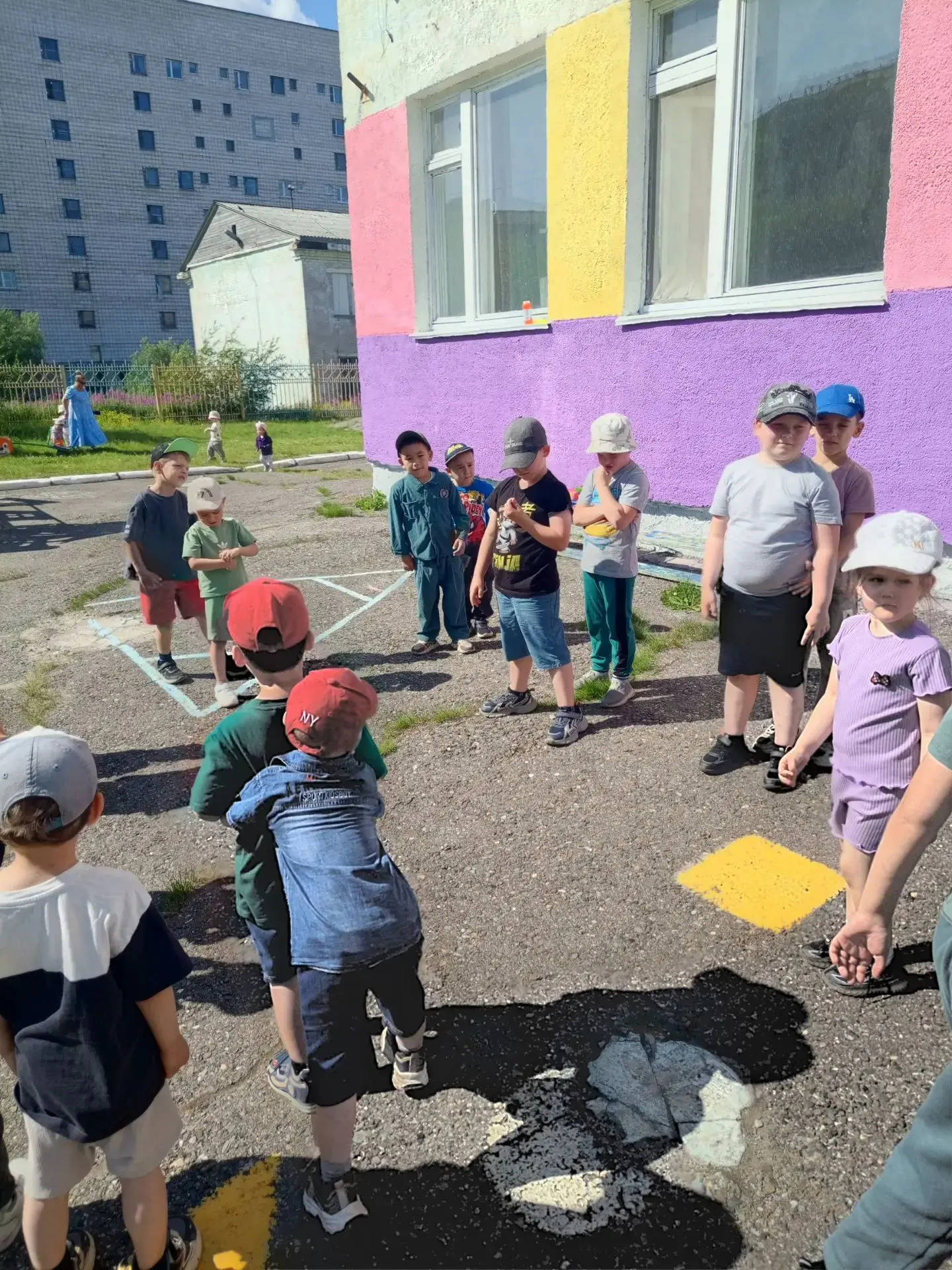 ☀️ Наши весёлые прогулки!

Сегодняшний день на свежем воздухе прошёл очень активно и задорно!

Наши 