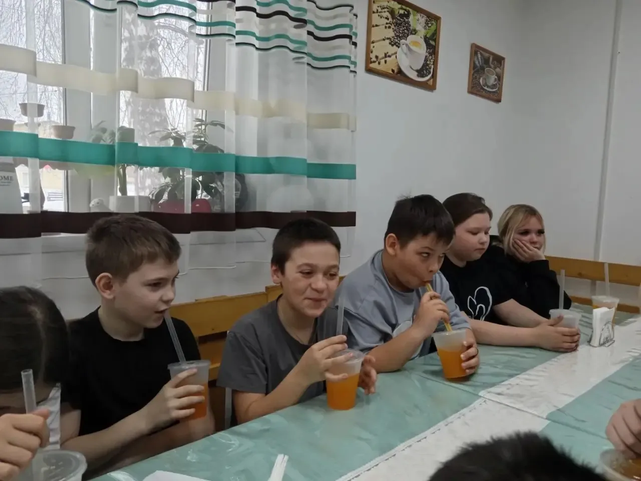 "Каникулы с пользой" Каникулярное время, это возможность провести  с детьми весело время. В эти долг