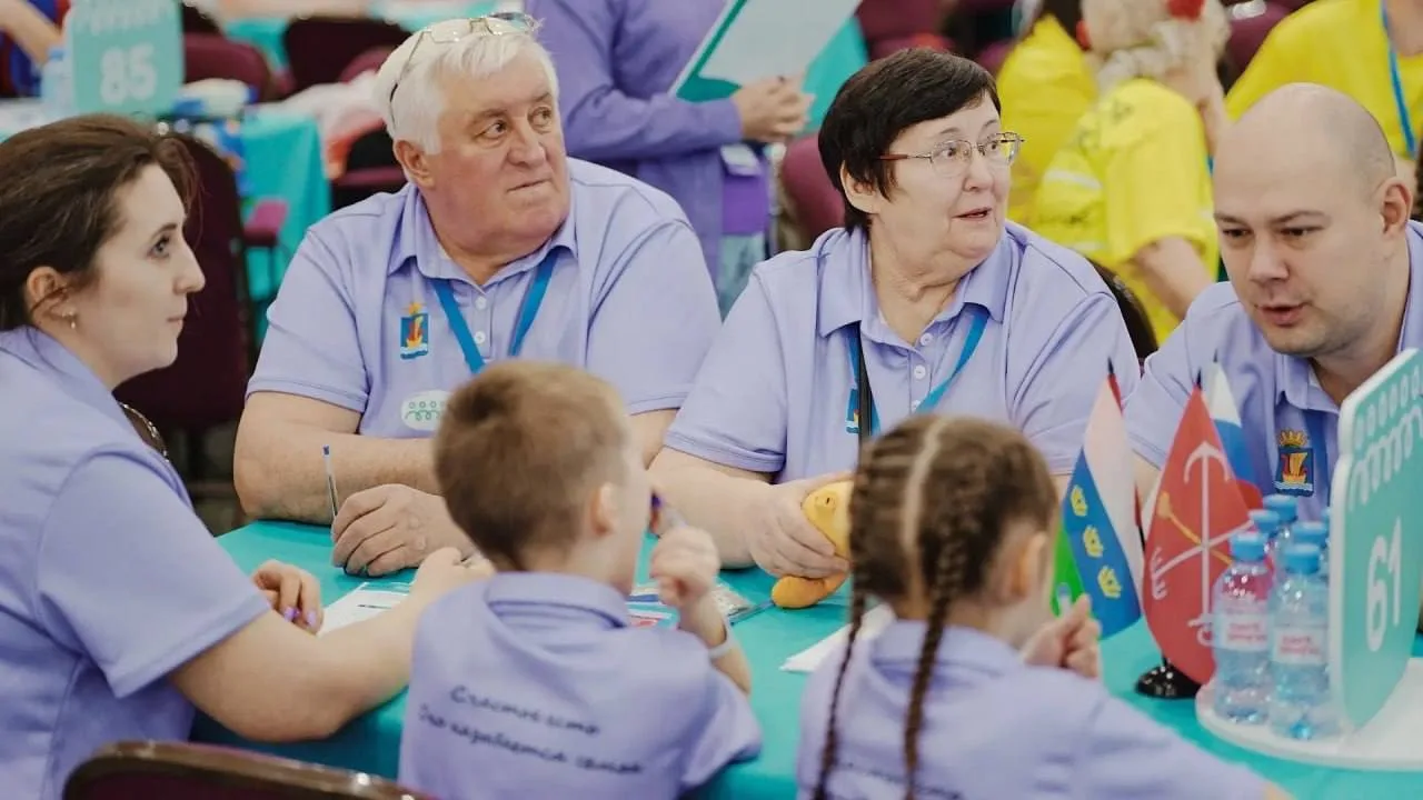👨‍👩‍👧‍👦 Тюменцы победили в конкурсе «Семья года»

Семья Заусайловых из Упорово признана лучшей в