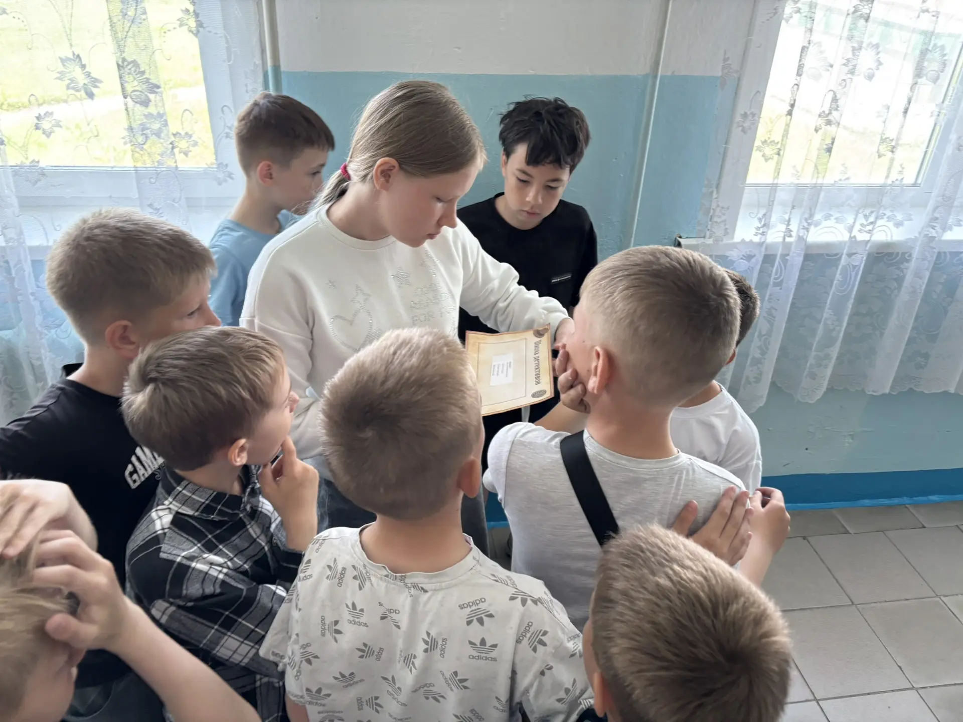 🕵️‍♂️ Дело раскрыто! Как прошло наше «Детективное расследование» в лагере.
Наши отряды превратились