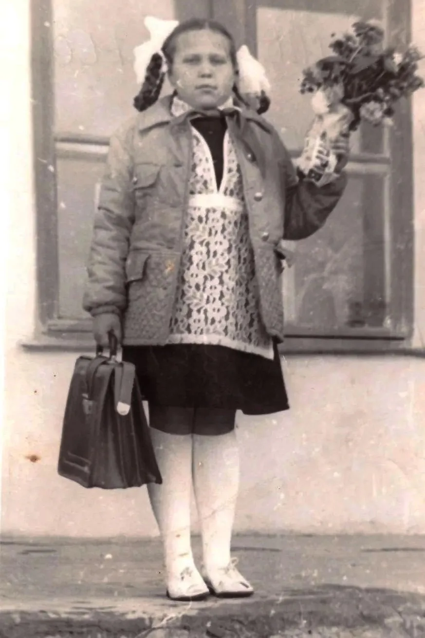 Что я положу в свой рюкзак?📚💼💐